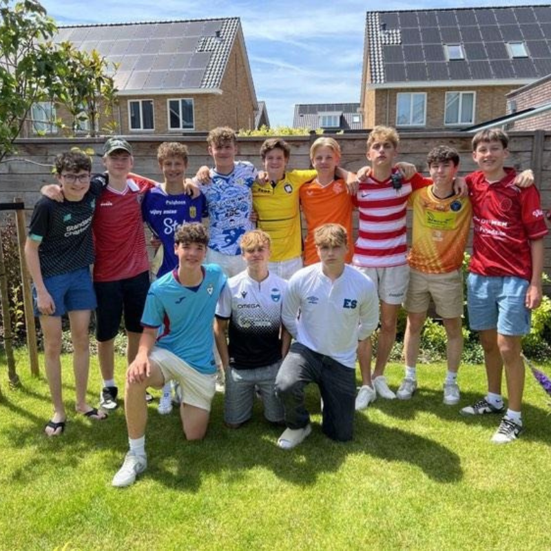 Kids Voetbalshirt Mystery Box (1+1)